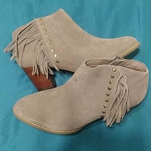 Vionic Faros Suede booties US 9.5
